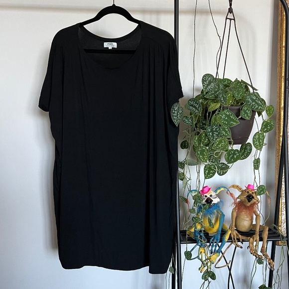 Piko 1988 Dresses & Skirts - Piko Black Short Sleeve Swing Dress